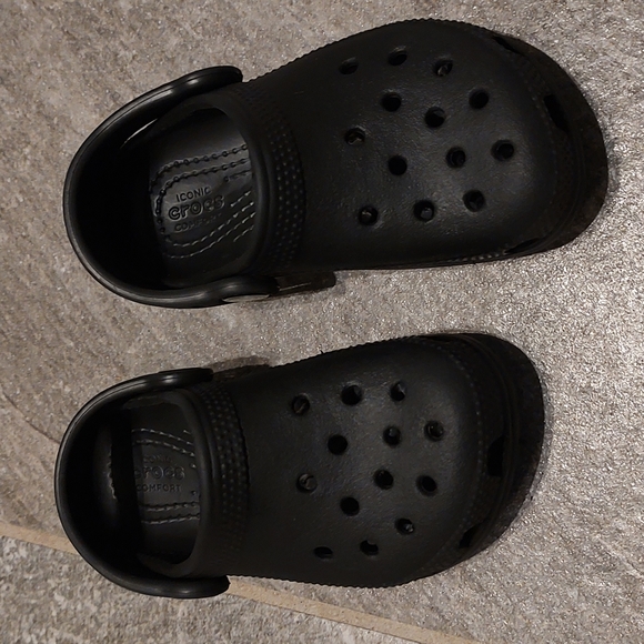 CROCS Other - Crocs black size 8c